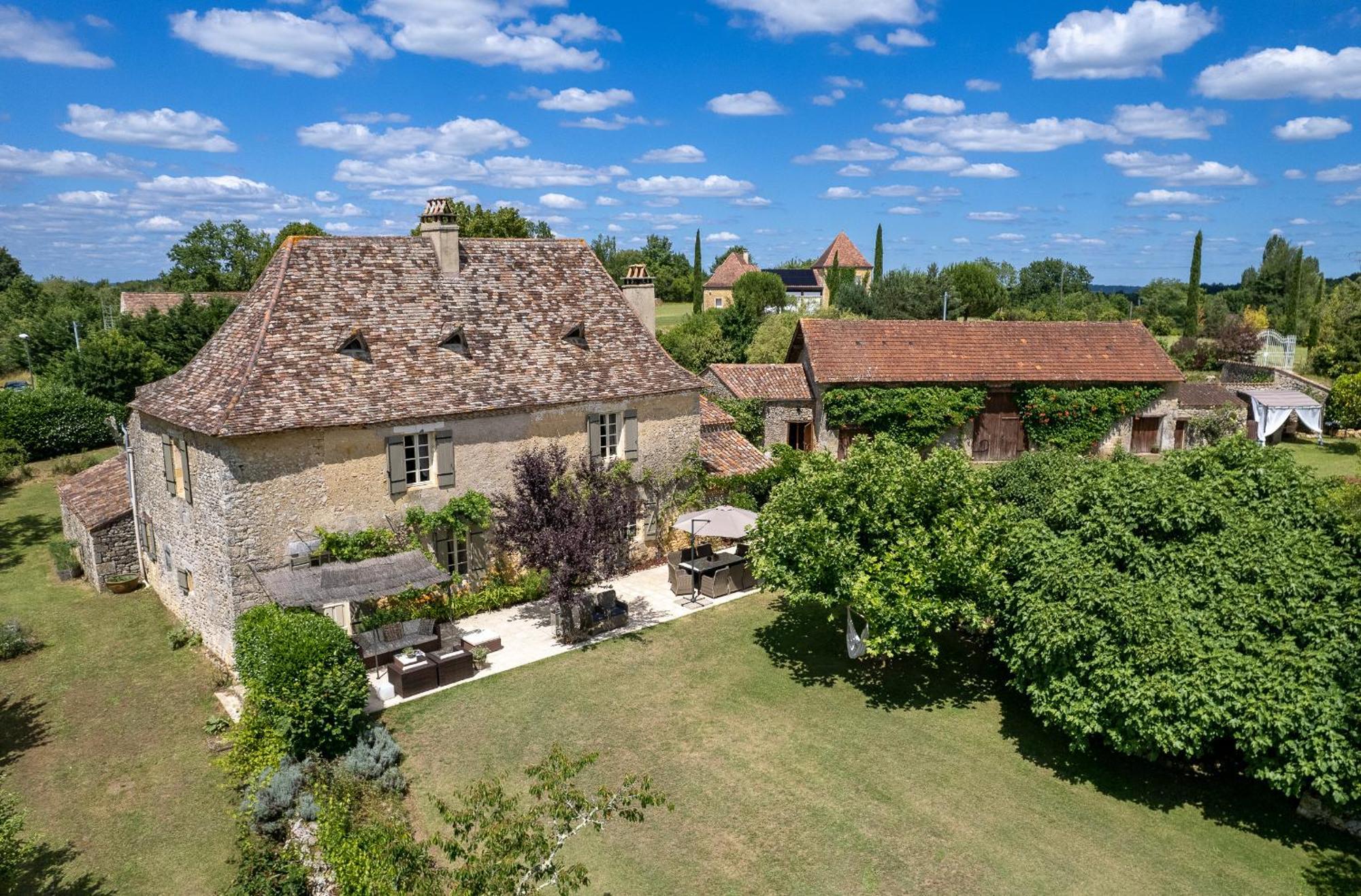 La Maison Louverie Pontours Buitenkant foto