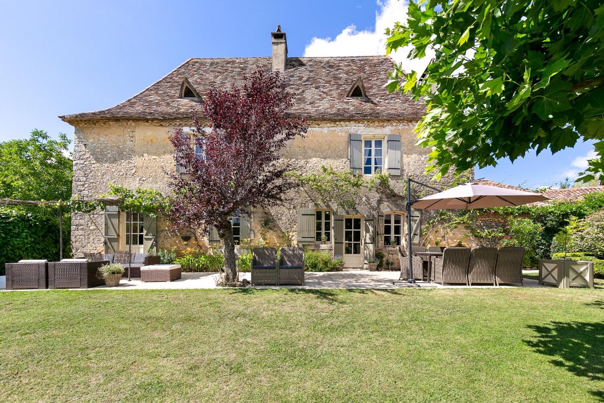 La Maison Louverie Pontours Buitenkant foto